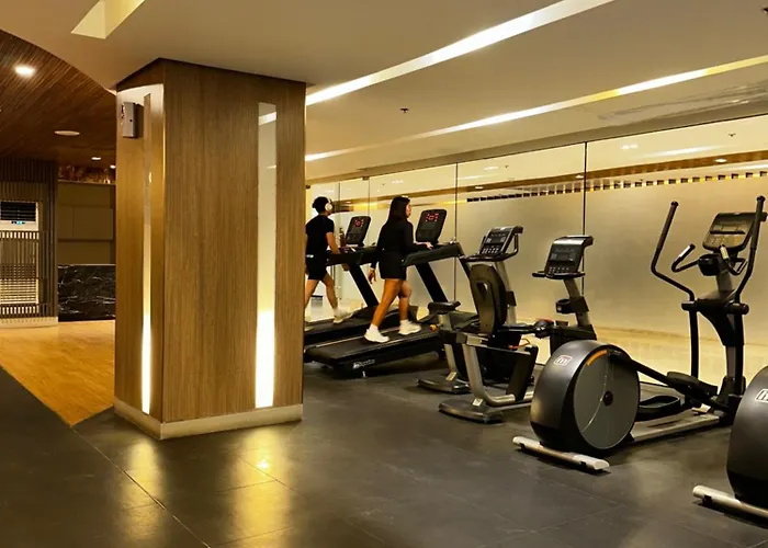 Mall Of Airport T 123 Apartahotel